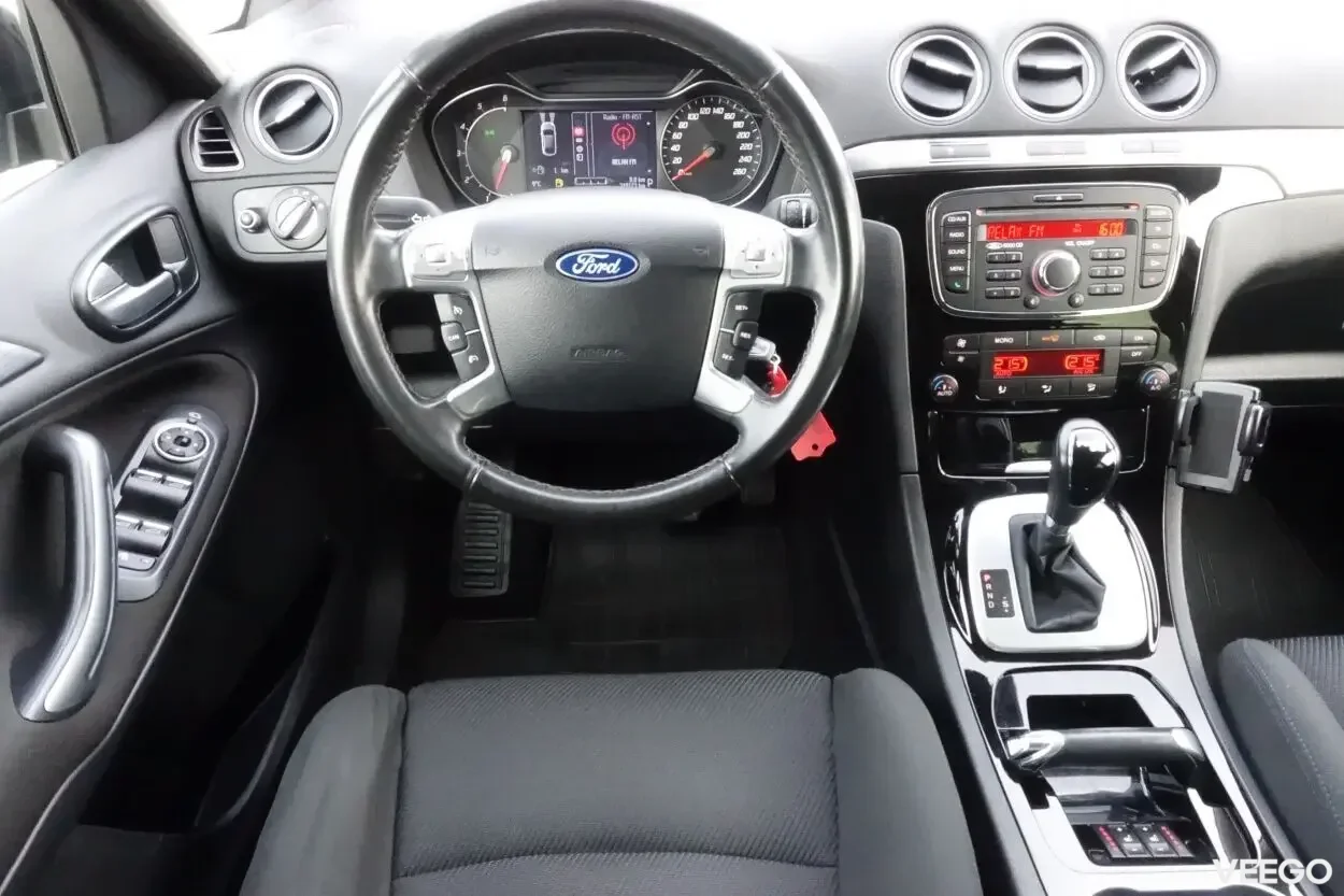 Ford S-MAX Titanium Facelift EU5 2 120kW