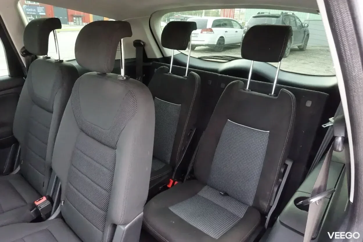 Ford S-MAX Titanium Facelift EU5 2 120kW