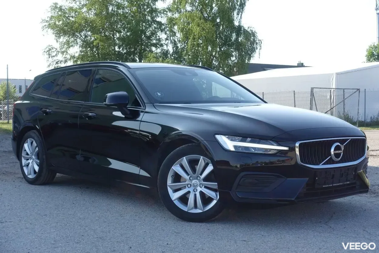 Volvo V60 Momentum EU6 2 140kW