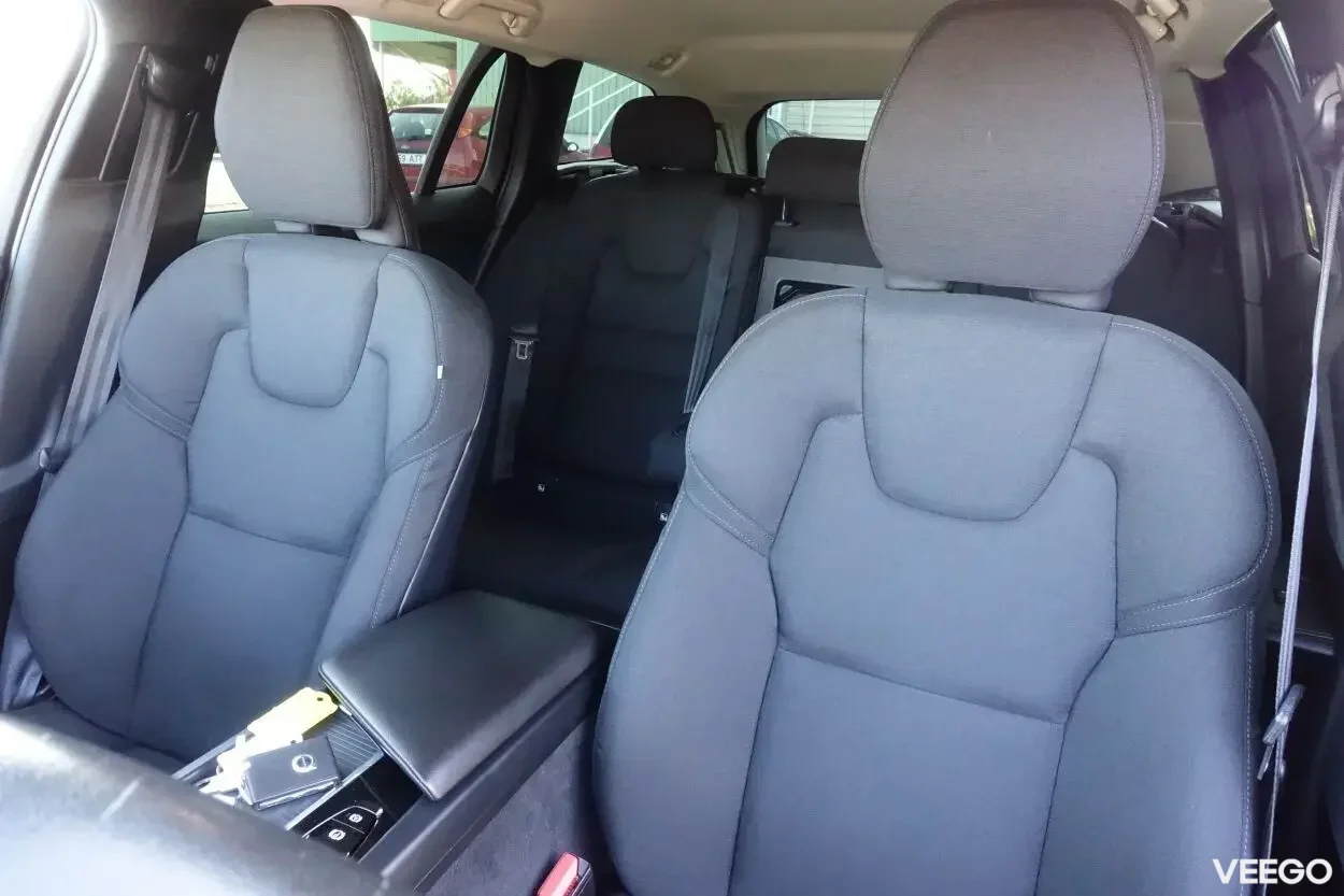 Volvo V60 Momentum EU6 2 140kW