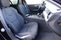 Volvo V60 Momentum EU6 2 140kW thumbnail