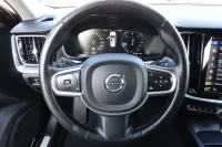 Volvo V60 Momentum EU6 2 140kW thumbnail