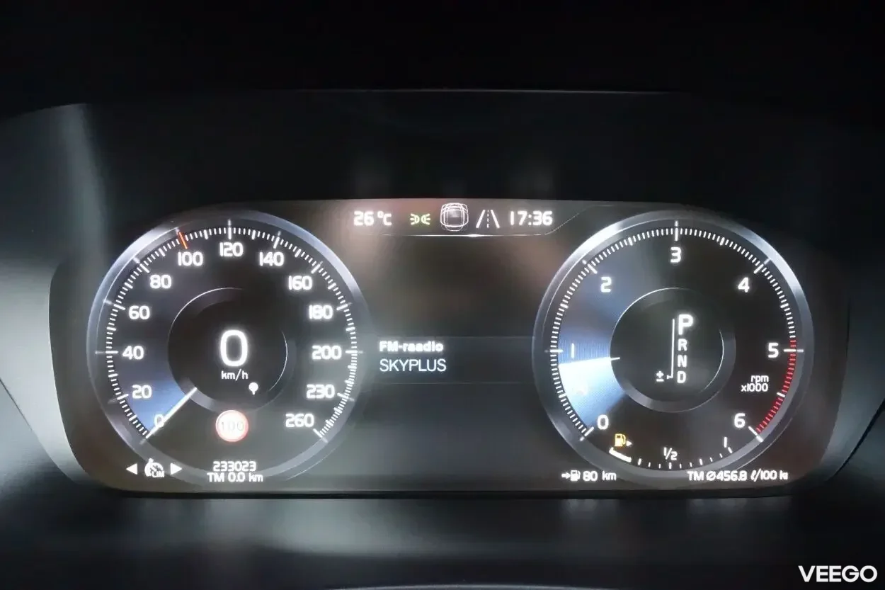 Volvo V60 Momentum EU6 2 140kW