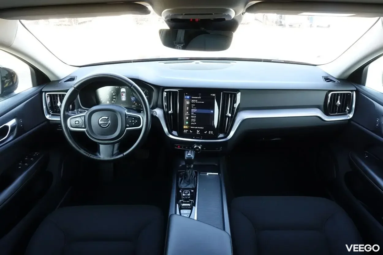 Volvo V60 Momentum EU6 2 140kW