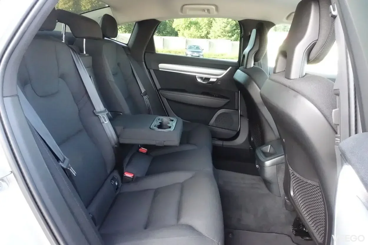 Volvo S90 Momentum EU6 2 110kW