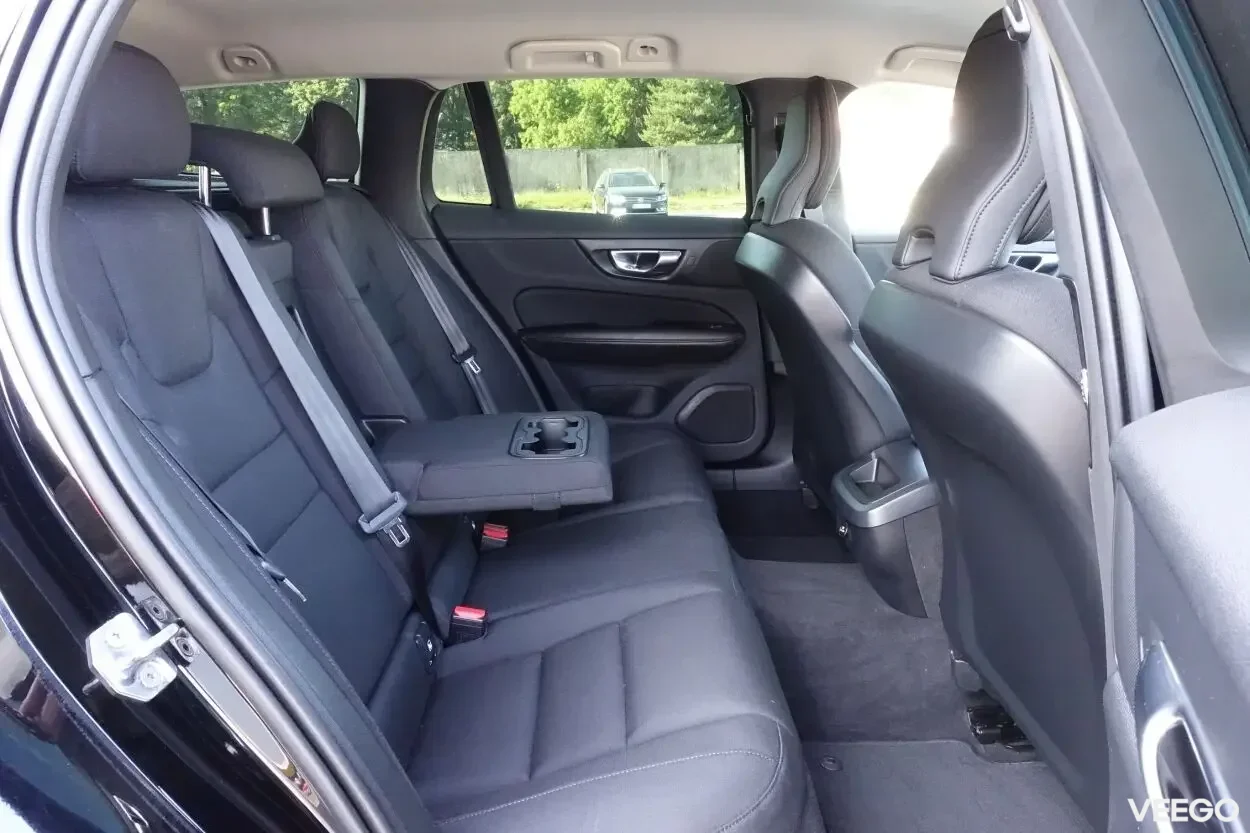 Volvo V60 Momentum EU6 2 140kW