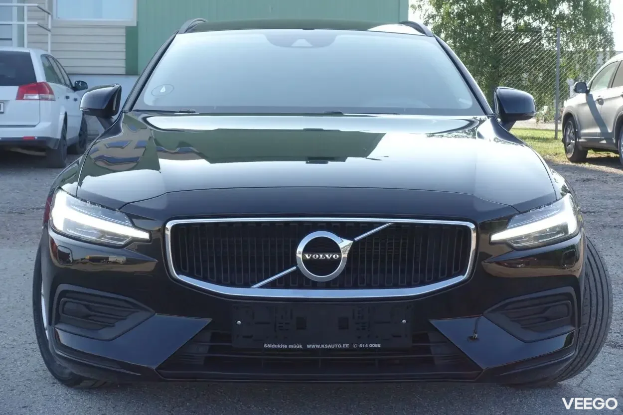 Volvo V60 Momentum EU6 2 140kW