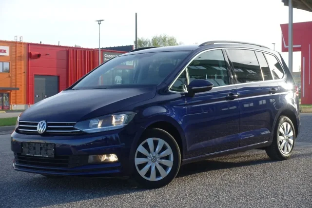Image of Volkswagen Touran Comfortline Facelift EU6 2 85kW