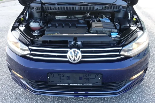 Image of Volkswagen Touran Comfortline Facelift EU6 2 85kW