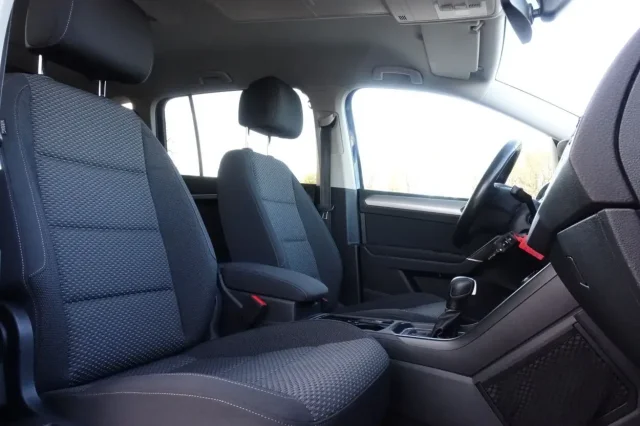 Image of Volkswagen Touran Comfortline Facelift EU6 2 85kW