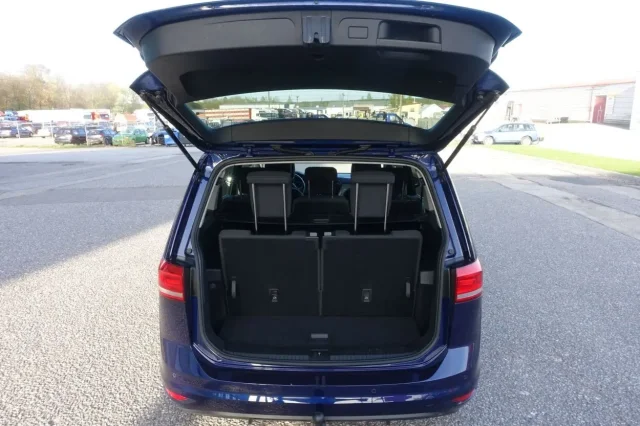 Image of Volkswagen Touran Comfortline Facelift EU6 2 85kW