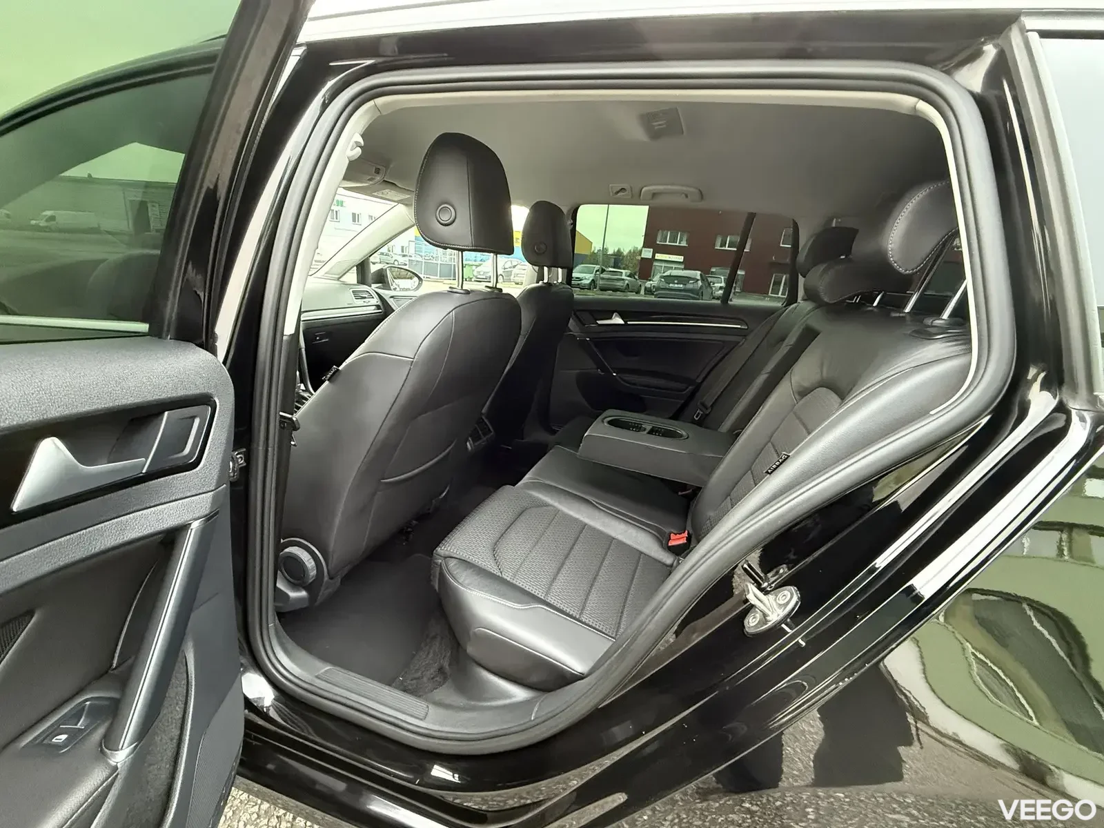 Volkswagen Golf Variant Highline Facelift EU5 2 110kW