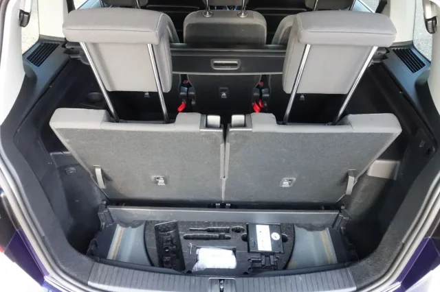 Image of Volkswagen Touran Comfortline Facelift EU6 2 85kW