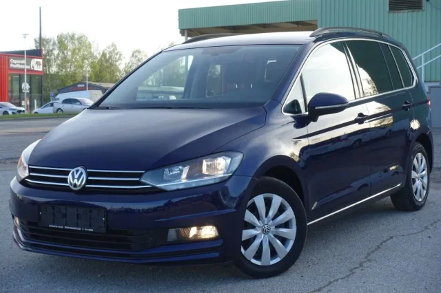 Image of Volkswagen Touran Comfortline Facelift EU6 2 85kW