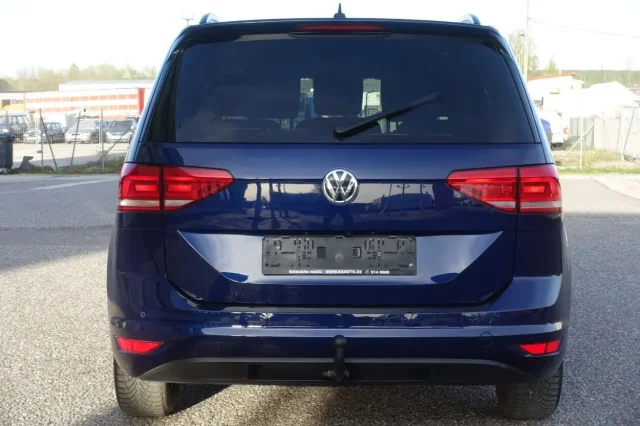 Image of Volkswagen Touran Comfortline Facelift EU6 2 85kW