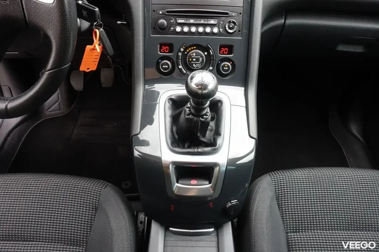 Peugeot 5008 Style Facelift 1.6 84kW