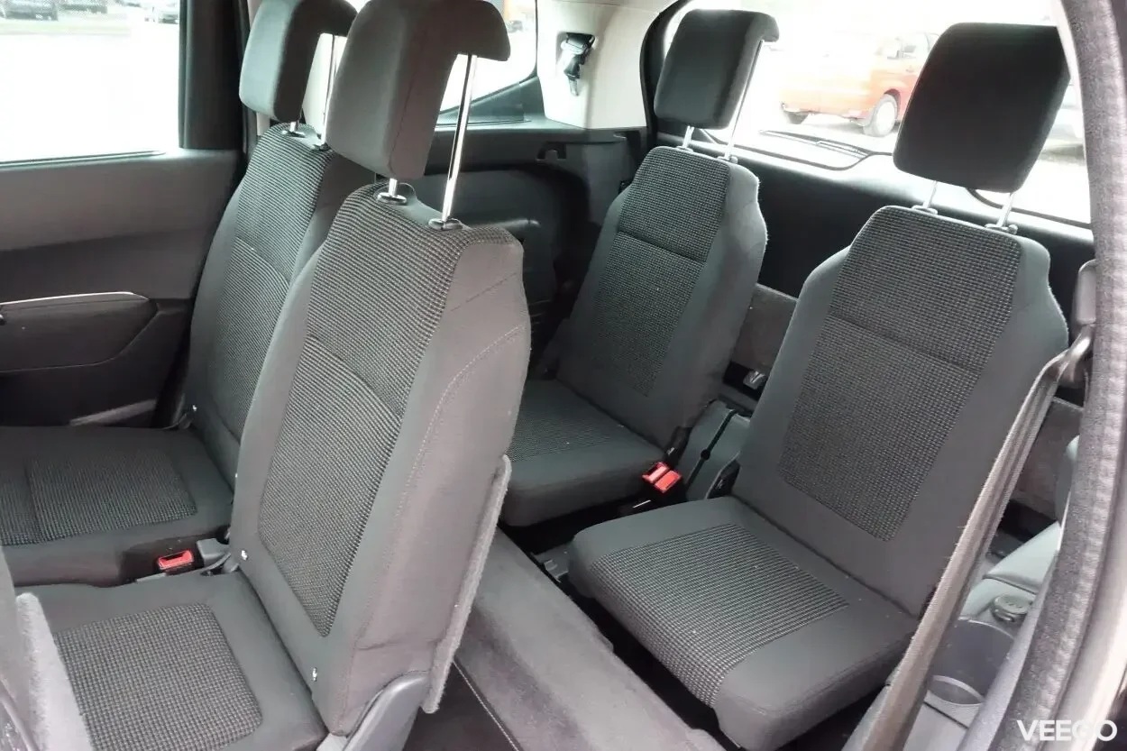 Peugeot 5008 Style Facelift 1.6 84kW