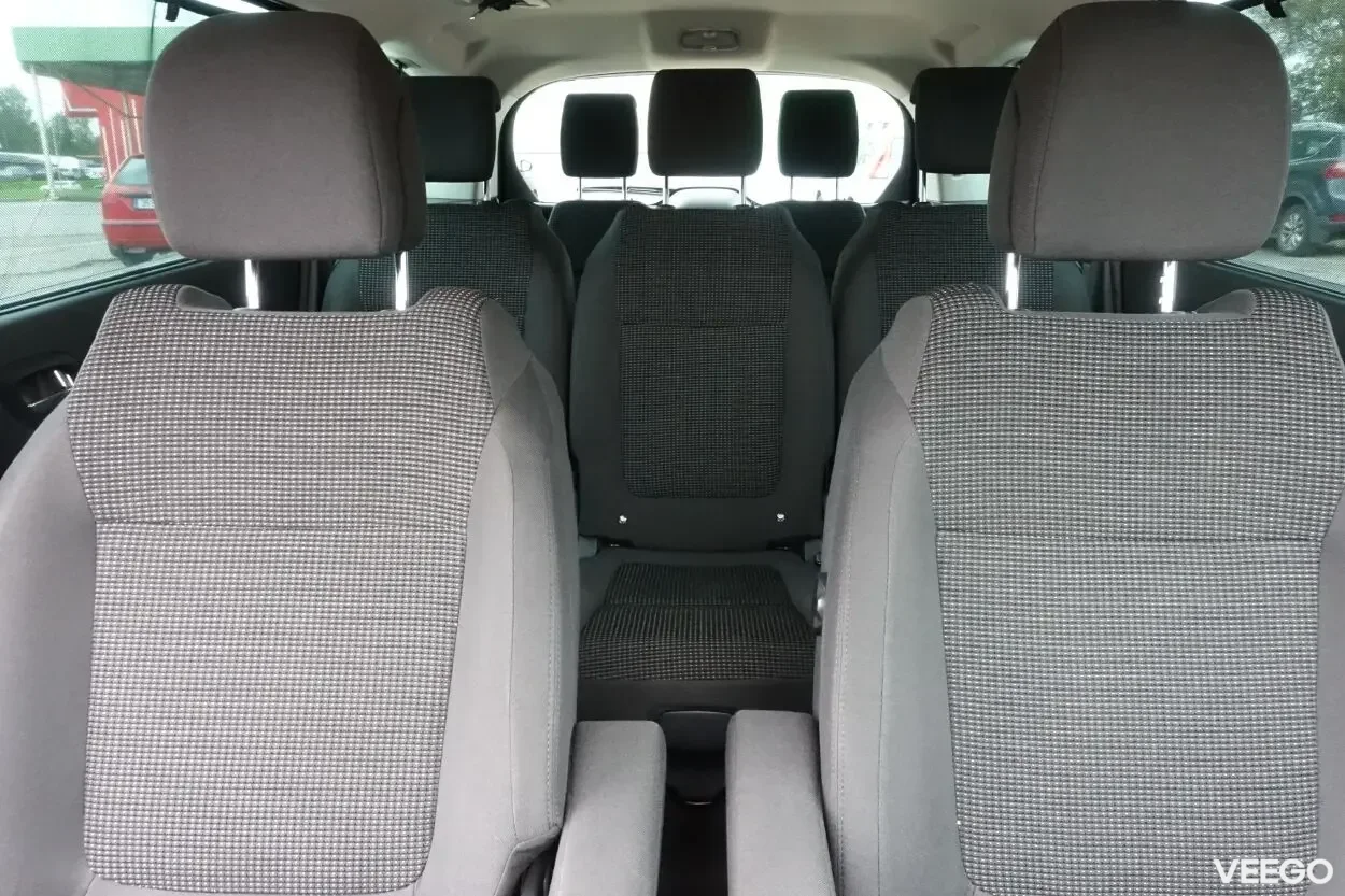 Peugeot 5008 Style Facelift 1.6 84kW