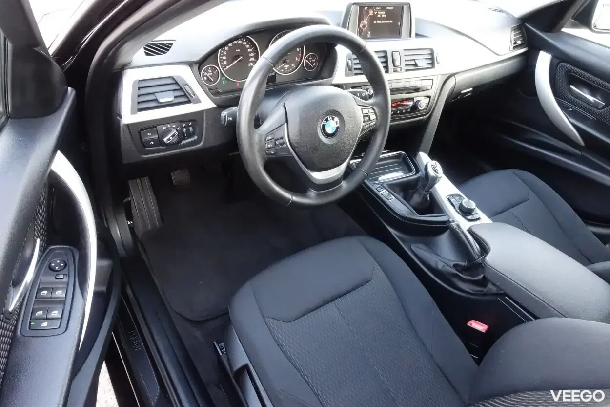 BMW 318 D Touring EU5 2 105kW