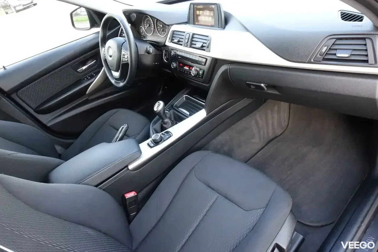 BMW 318 D Touring EU5 2 105kW