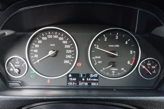 Image of BMW 318 D Touring EU5 2 105kW