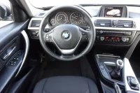 BMW 318 D Touring EU5 2 105kW thumbnail
