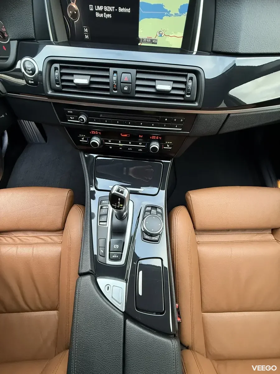 BMW 530 D Touring Sportpakett 3 190kW
