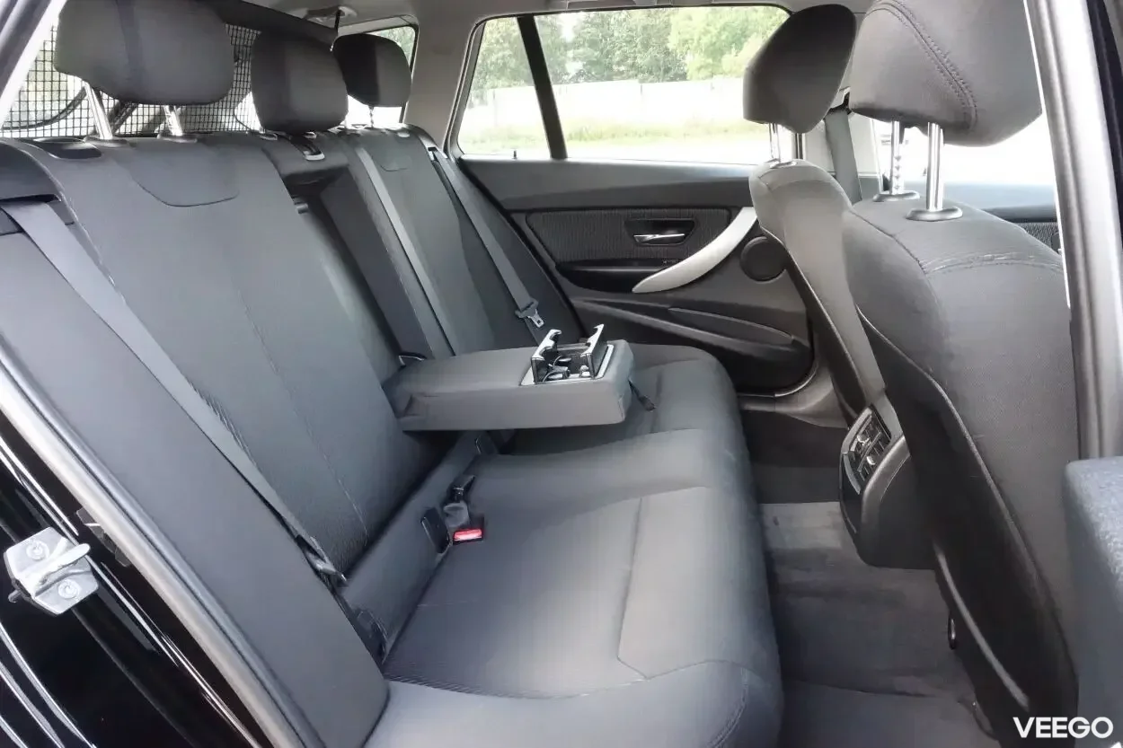 BMW 318 D Touring EU5 2 105kW