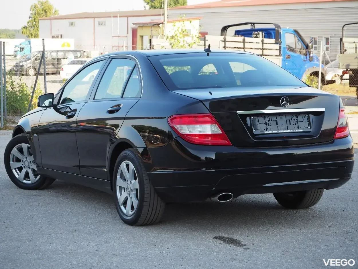 Mercedes-Benz C200 Elegance BlueEfficiency EU5 2.1 100kW