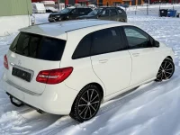 Mercedes-Benz B200 AMG Sportpakett Facelift 1.8 100kW thumbnail
