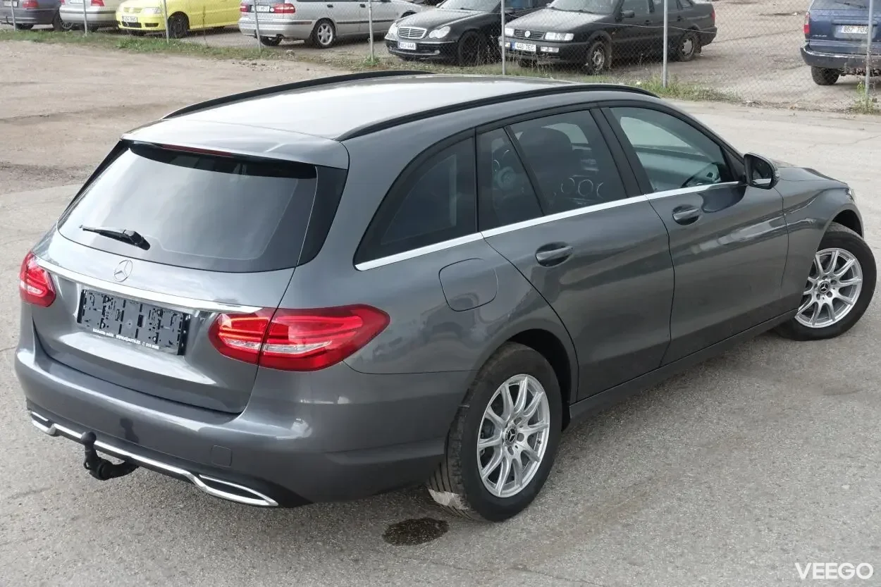 Mercedes-Benz C220 Avantgarde Facelif EU6 2.1 125kW