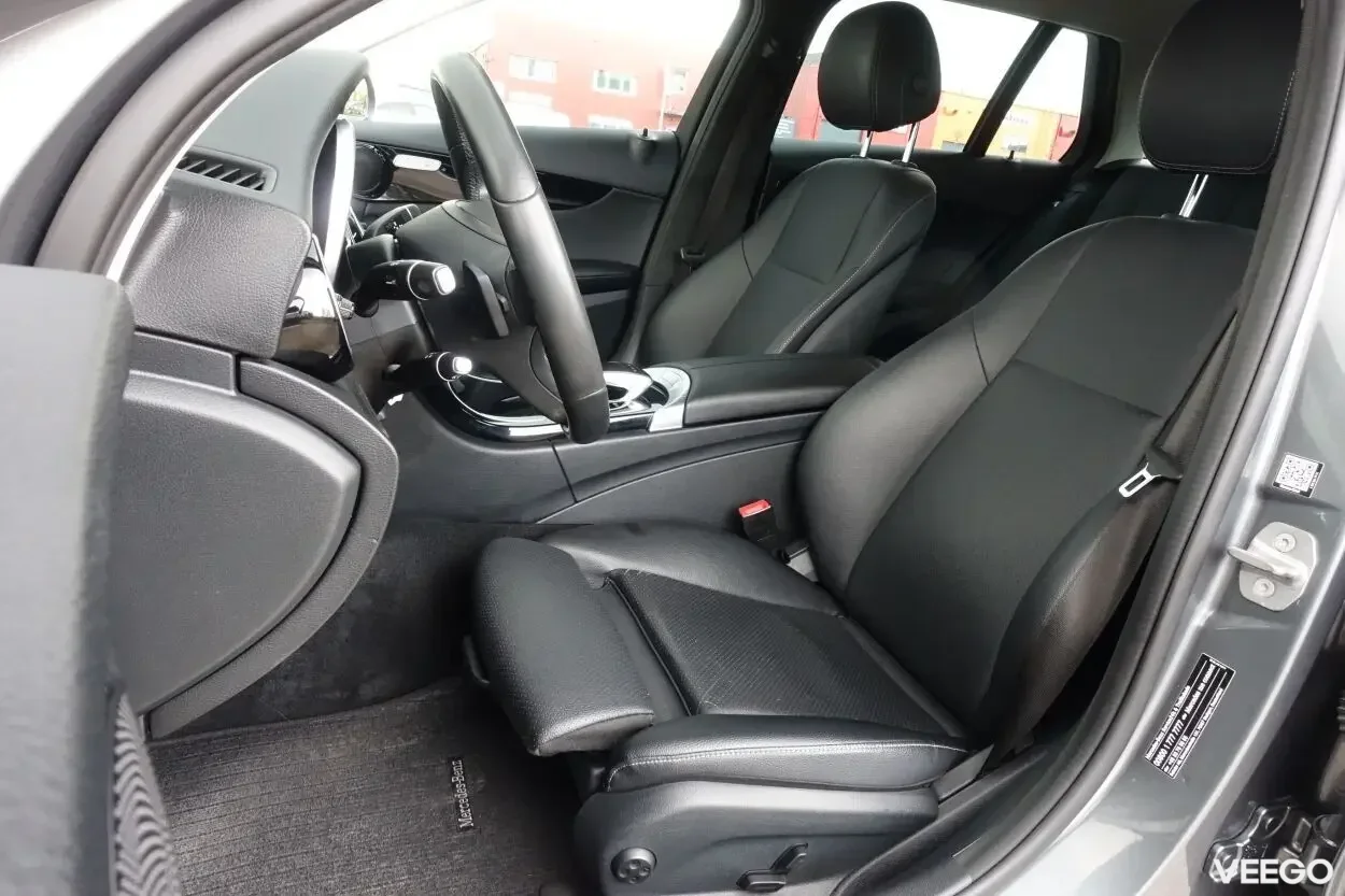 Mercedes-Benz C220 Avantgarde Facelif EU6 2.1 125kW