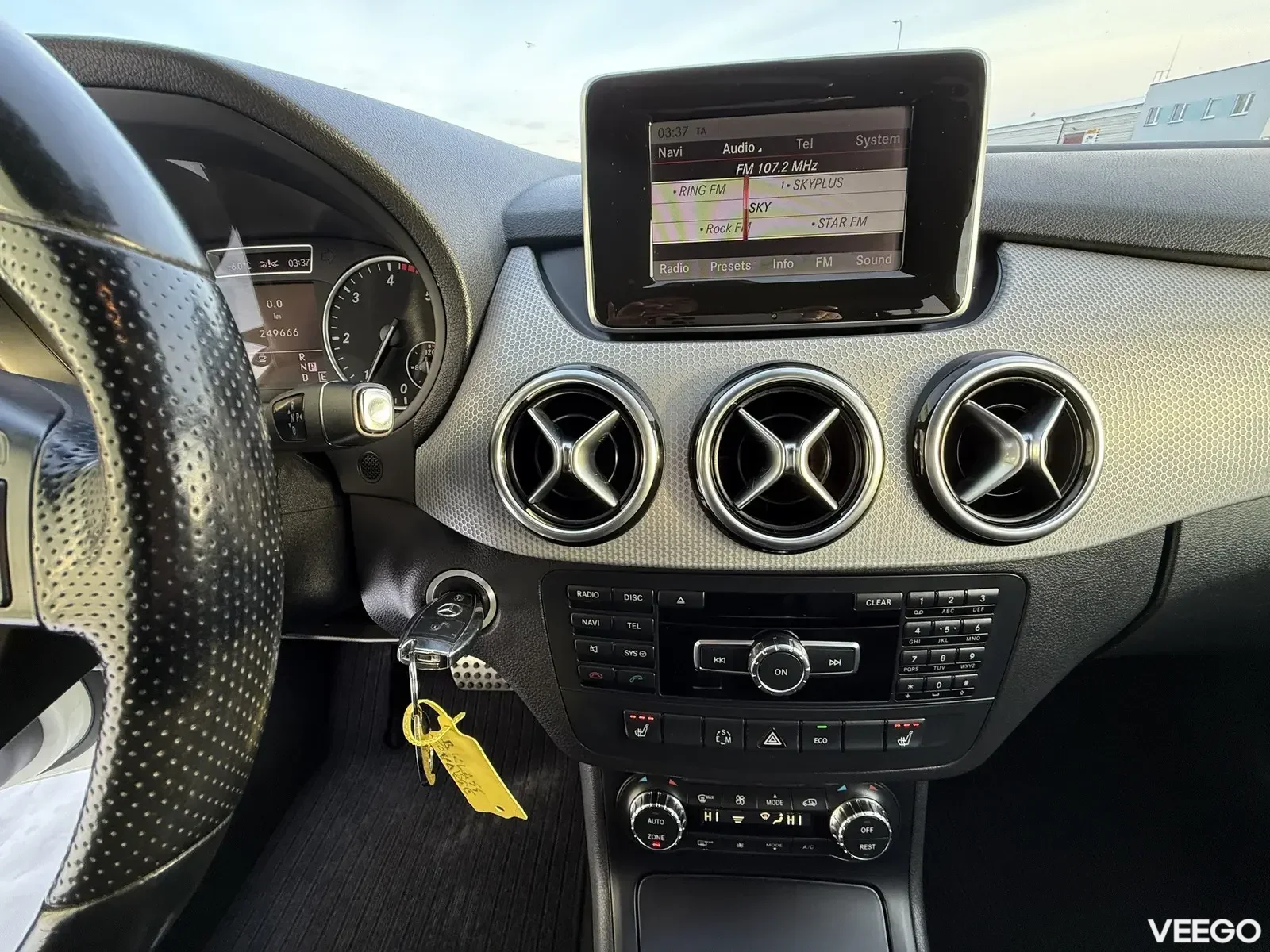 Mercedes-Benz B200 AMG Sportpakett Facelift 1.8 100kW