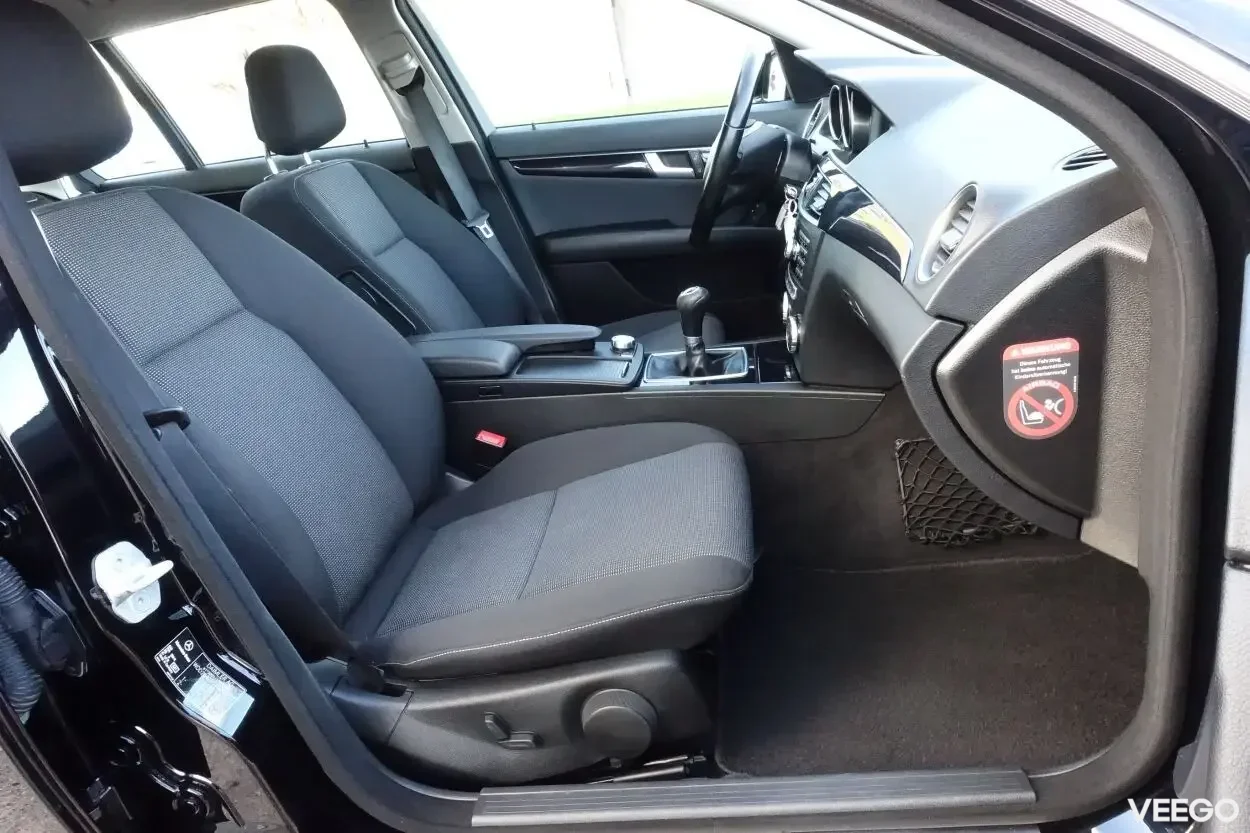 Mercedes-Benz C200 Elegance Facelift EU5 2.1 100kW