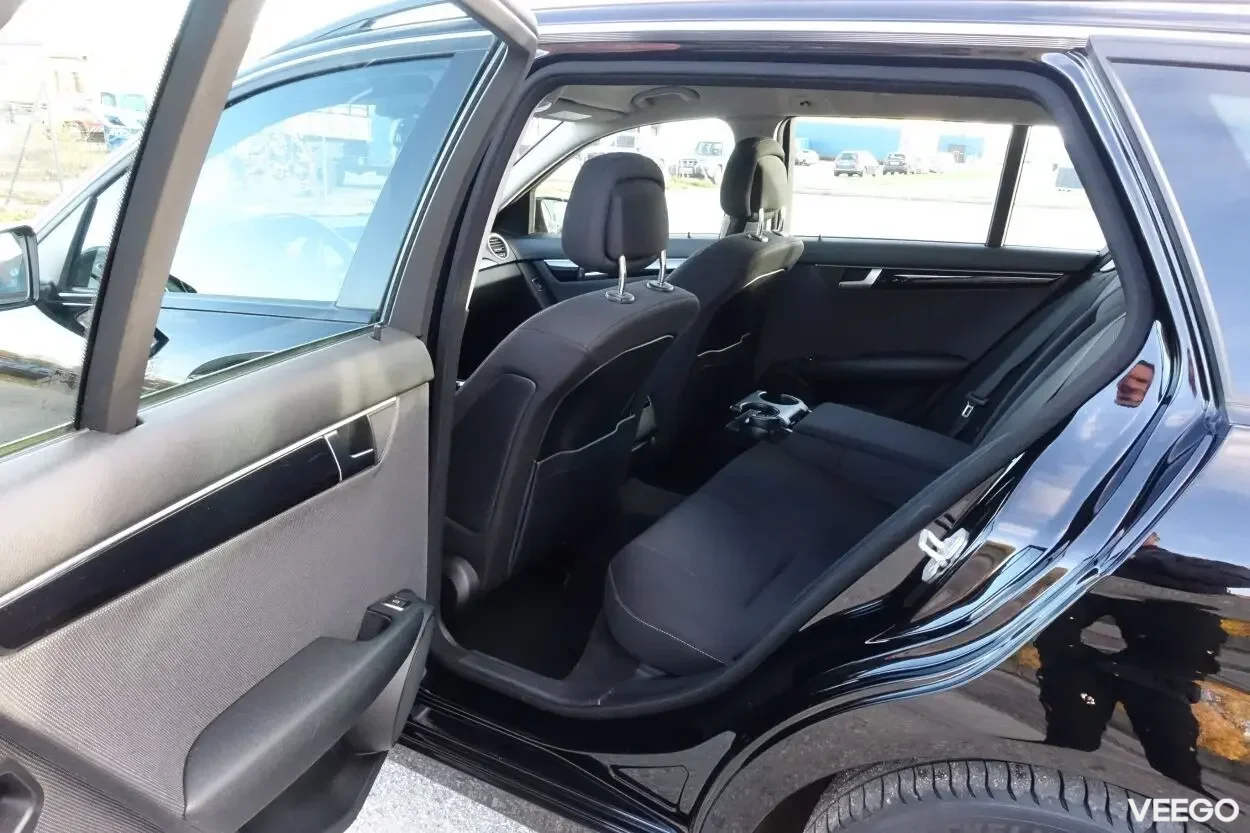 Mercedes-Benz C200 Elegance Facelift EU5 2.1 100kW