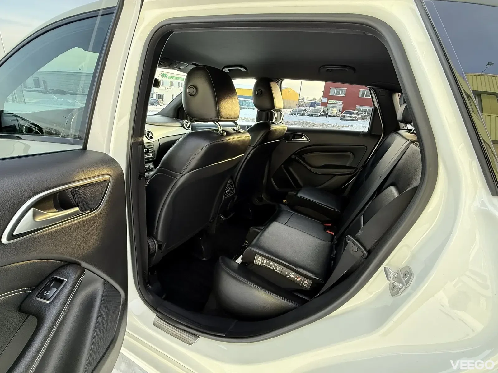 Mercedes-Benz B200 AMG Sportpakett Facelift 1.8 100kW