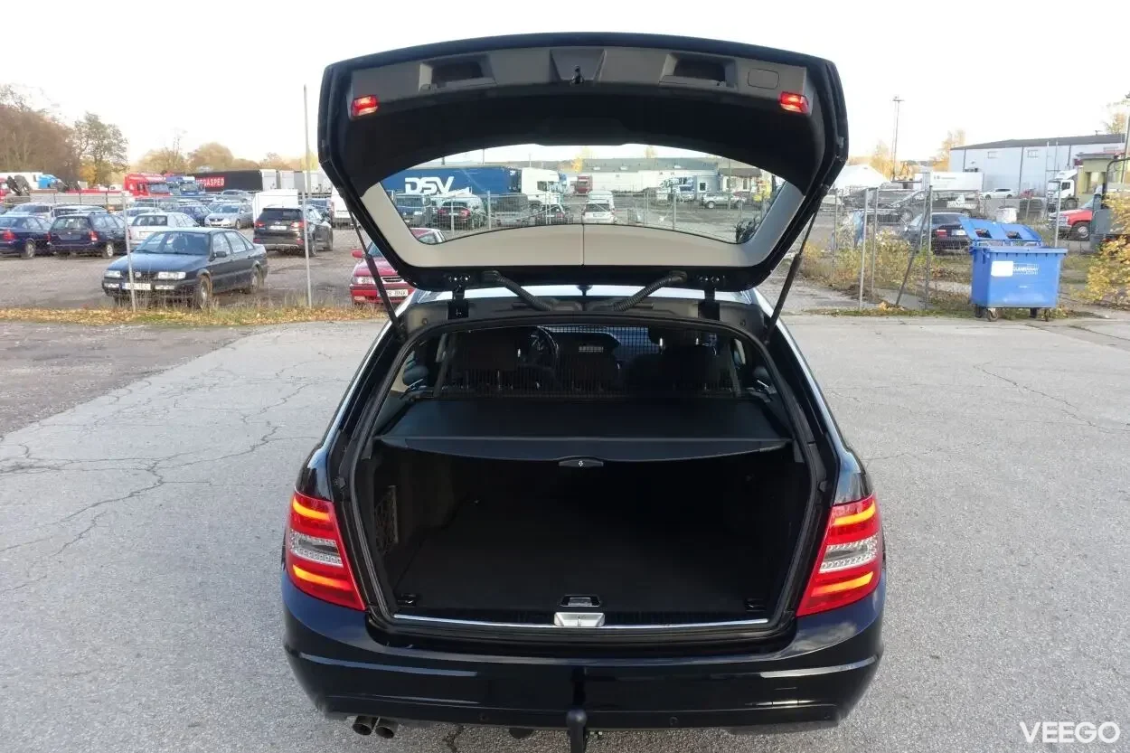 Mercedes-Benz C200 Elegance Facelift EU5 2.1 100kW