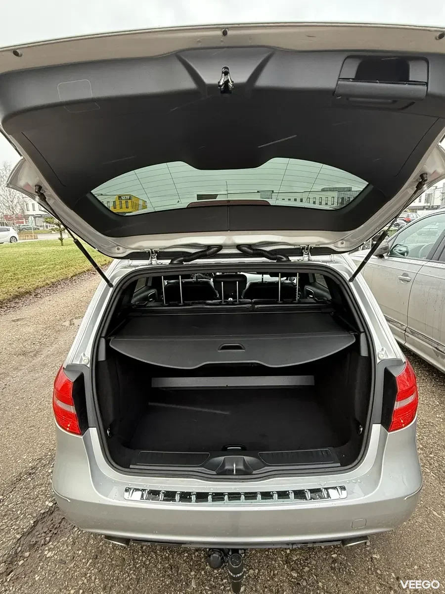 Mercedes-Benz B180 Sportpakett Facelift 1.8 80kW