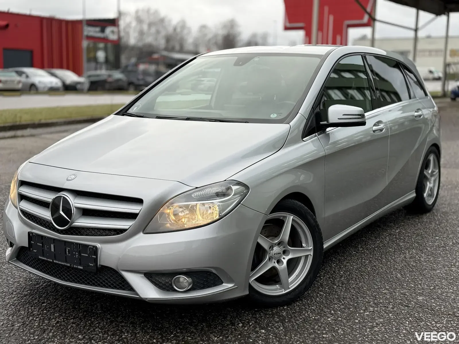 Mercedes-Benz B180 Sportpakett Facelift 1.8 80kW