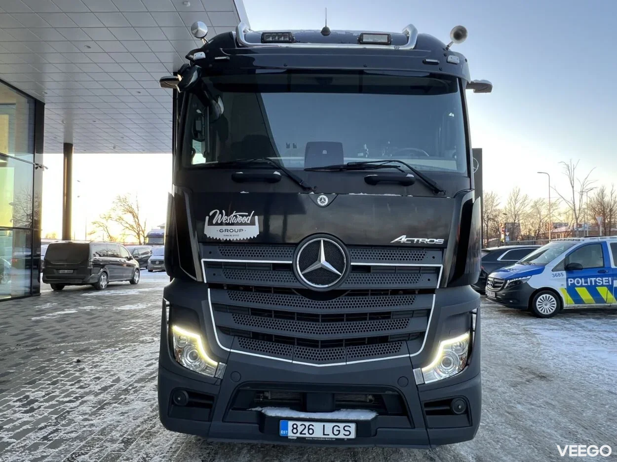 Mercedes-Benz Actros 2651 LS StreamSpace 12.8 375kW