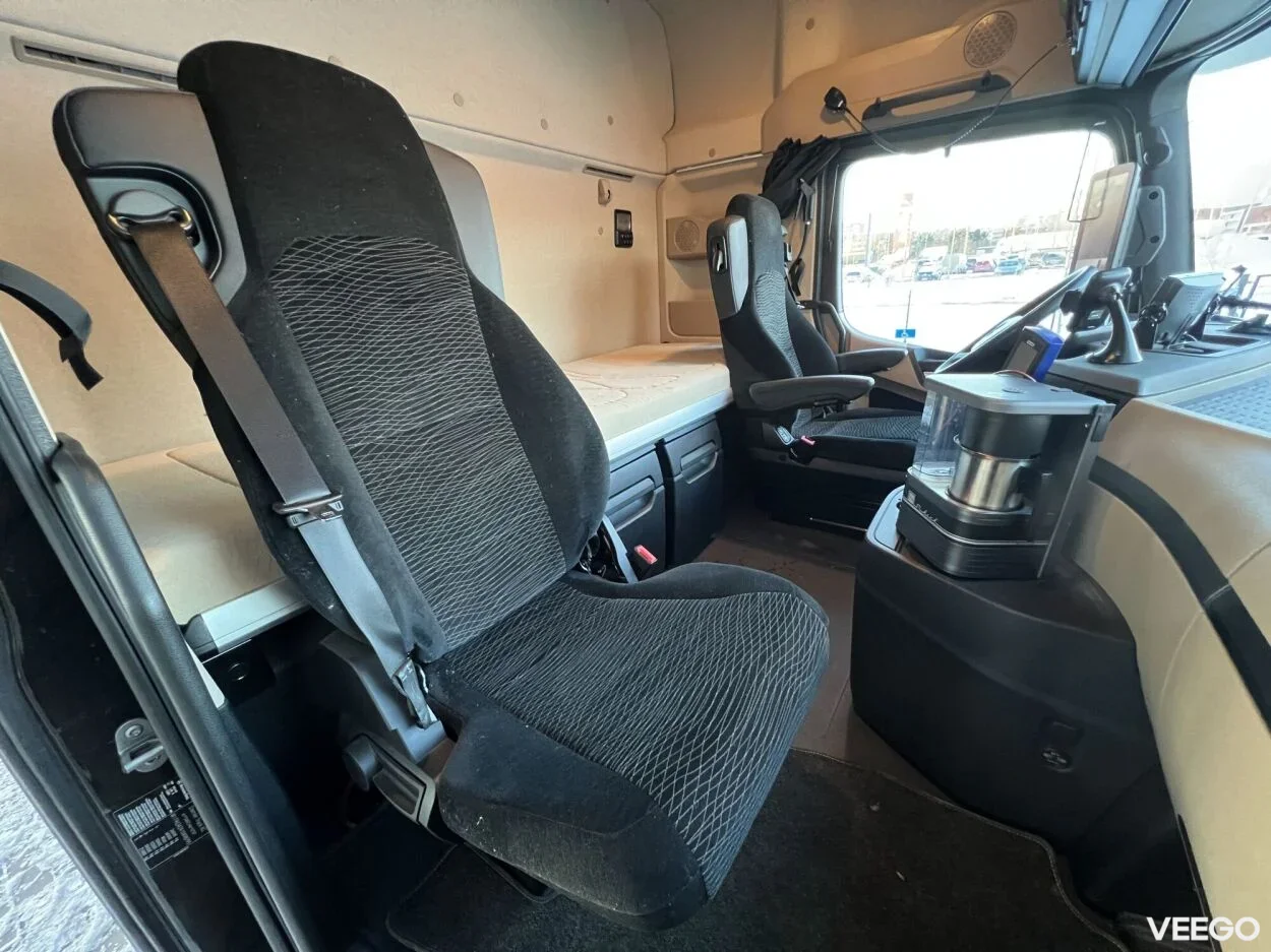 Mercedes-Benz Actros 2651 LS StreamSpace 12.8 375kW