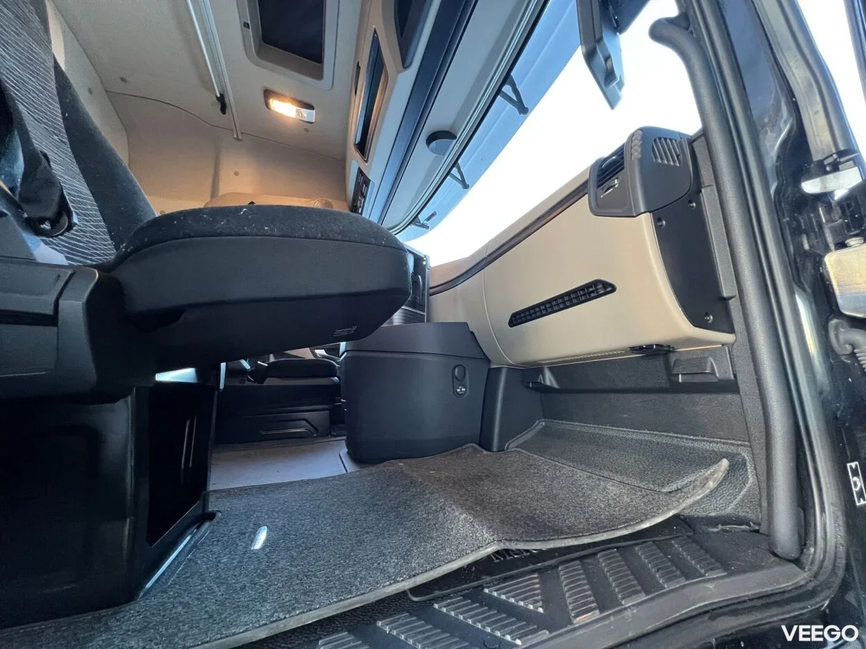 Mercedes-Benz Actros 2651 LS StreamSpace 12.8 375kW