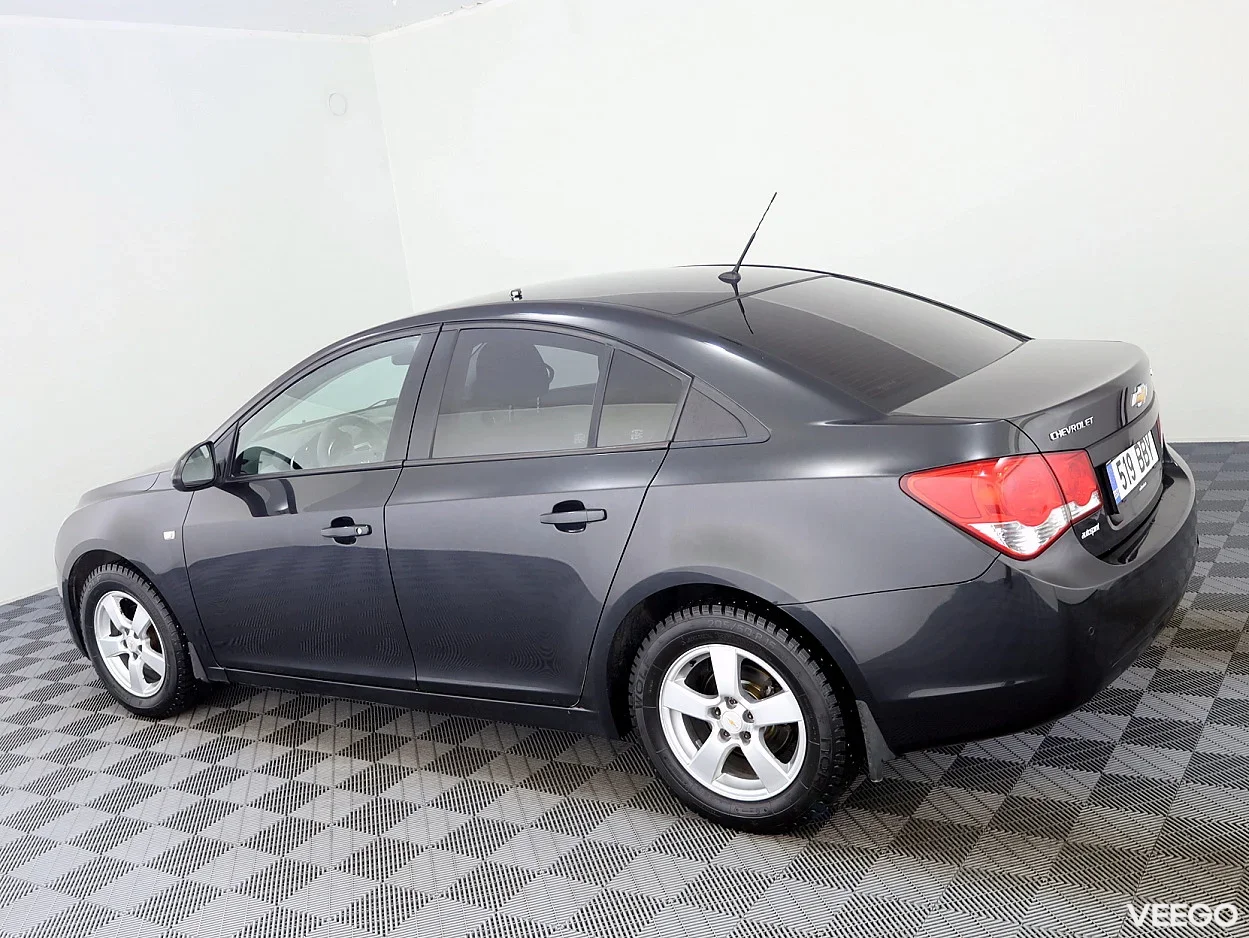 Chevrolet Cruze 1.6 83kW