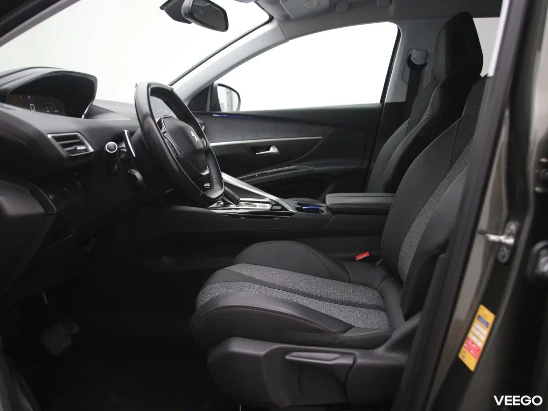 Peugeot 5008 1.5 96kW