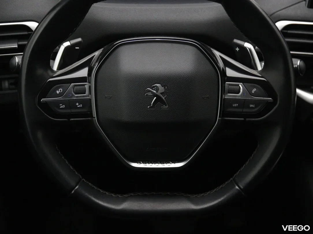 Peugeot 5008 1.5 96kW