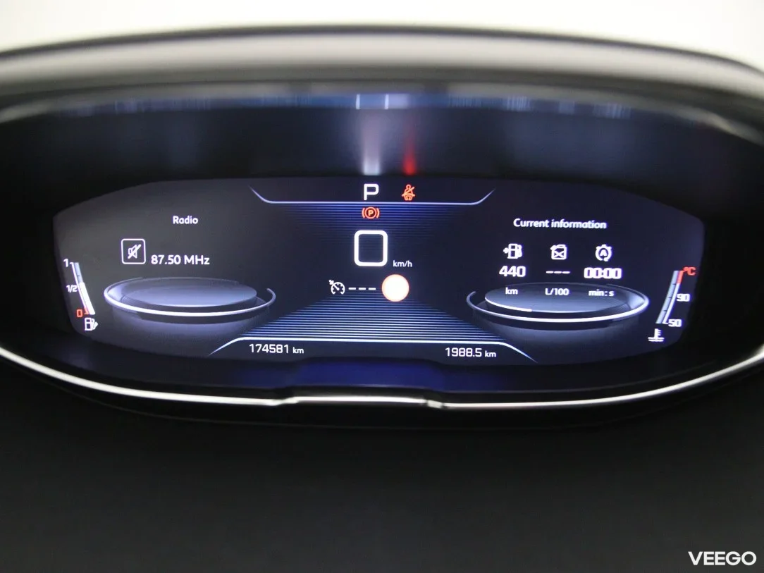 Peugeot 5008 1.5 96kW