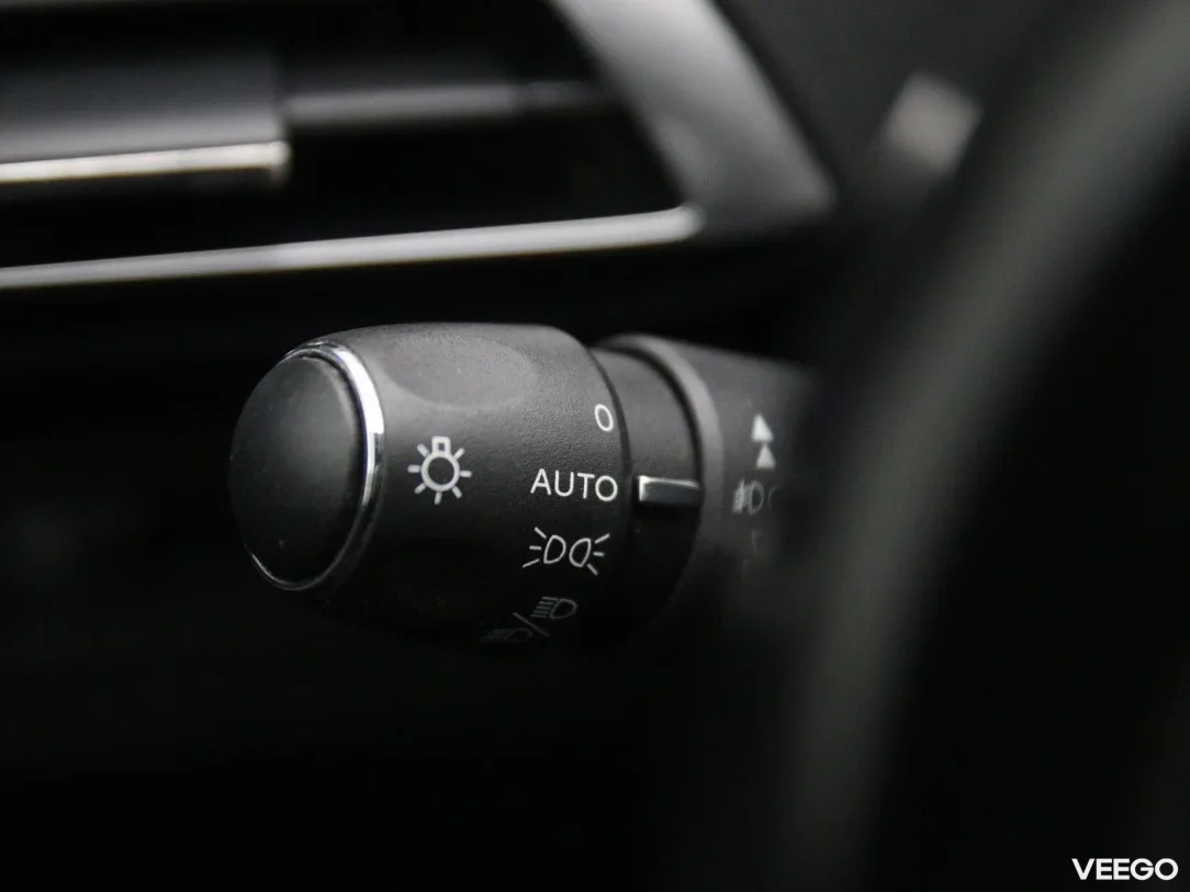 Peugeot 5008 1.5 96kW