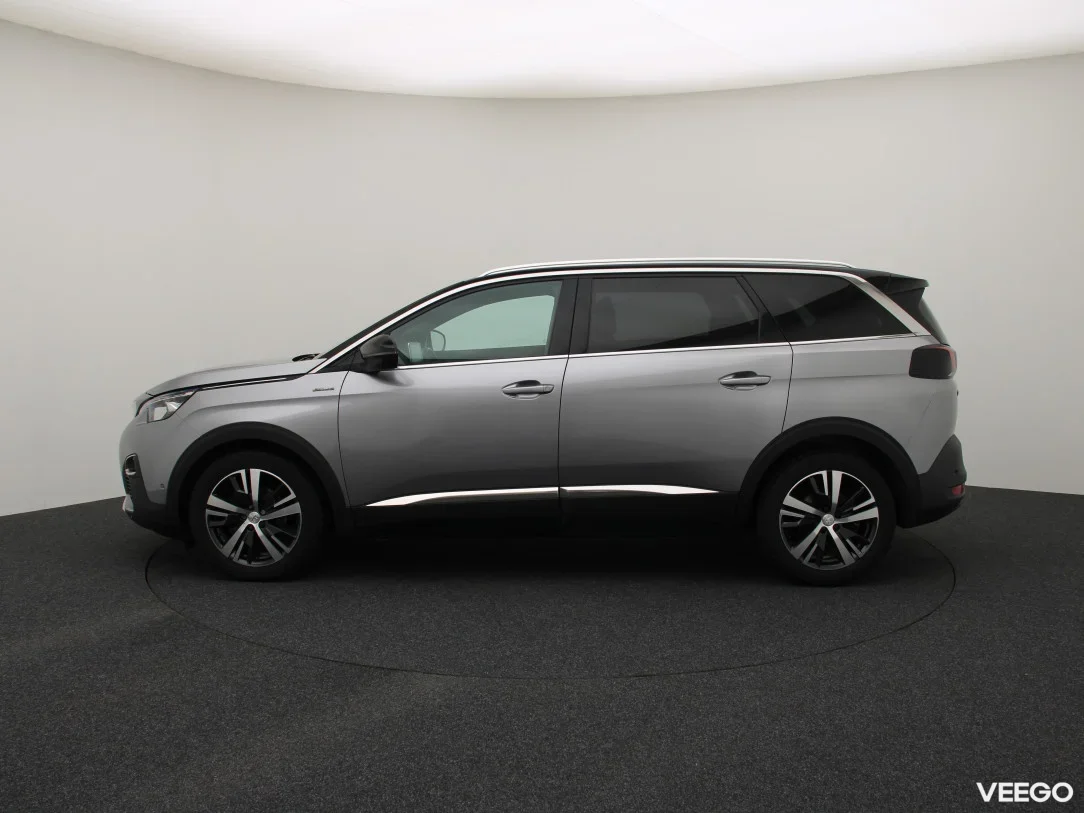 Peugeot 5008 1.2 96kW