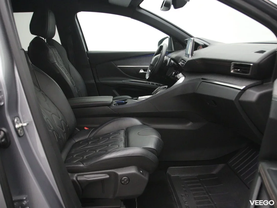 Peugeot 5008 1.2 96kW