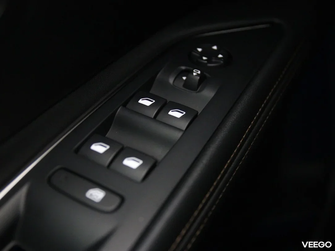 Peugeot 5008 1.2 96kW